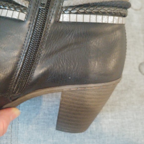 SOLD - Picture 8 of 12